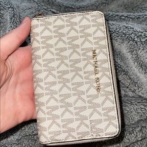 michael kors wallet